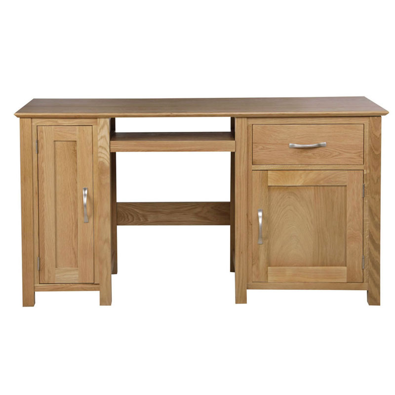 Features of Modern Oak Dressing Table
