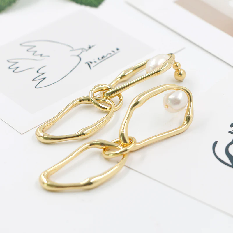 Earrings: A Timeless Accessory for Every Occasion
