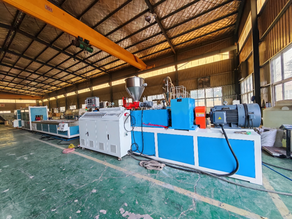 Top Plastic Profile Machine: Innovative Solutions for Precision Manufacturing